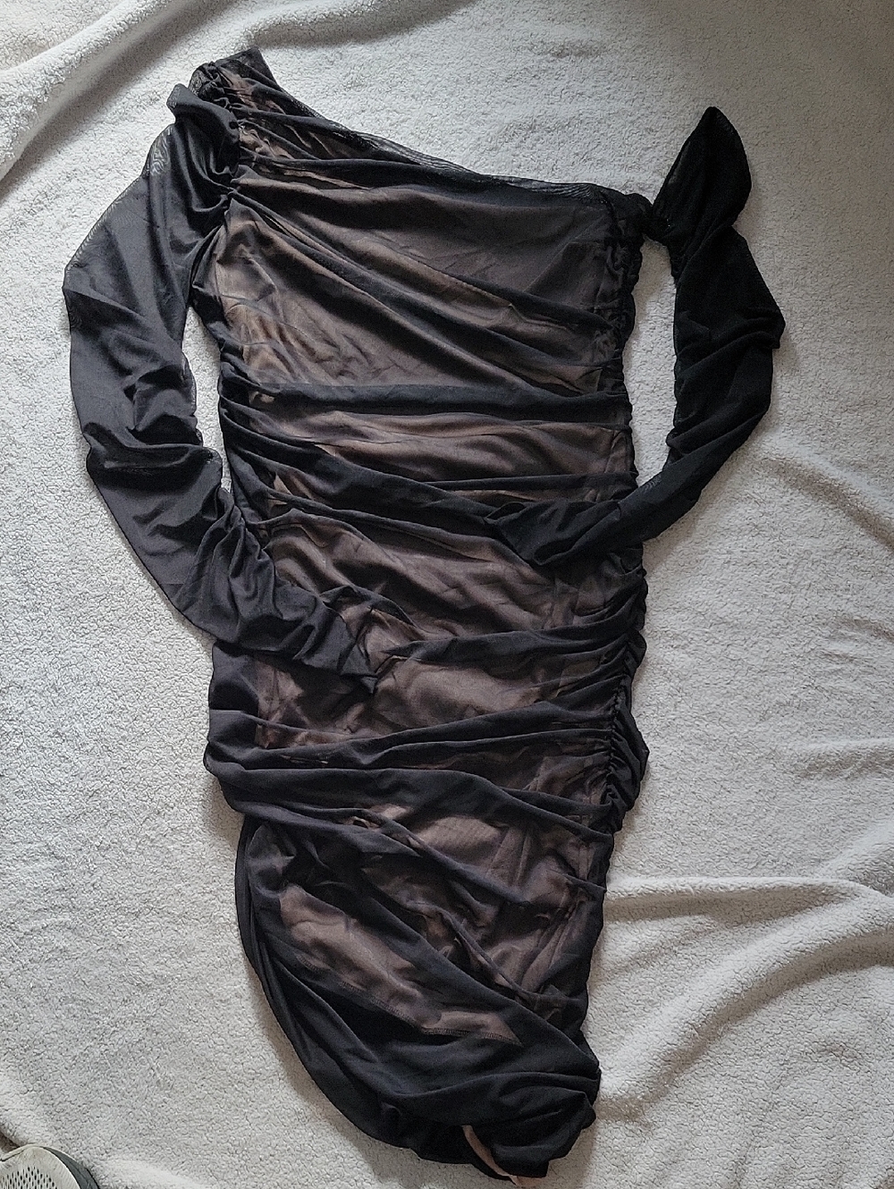 VENUS Black One-Shoulder Sheer Ruched Dress
